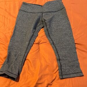 Lululemon Athletica Gray Reversible Capris